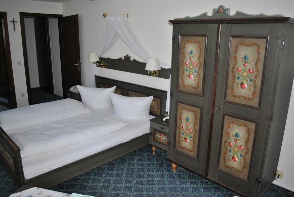 Hotel Schoene Aussicht Горнберґ Екстер'єр фото